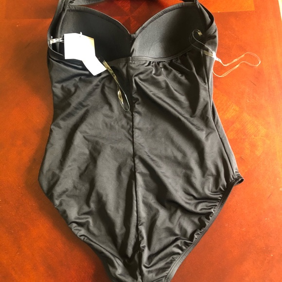 Swimsuit - Picture 4 of 4